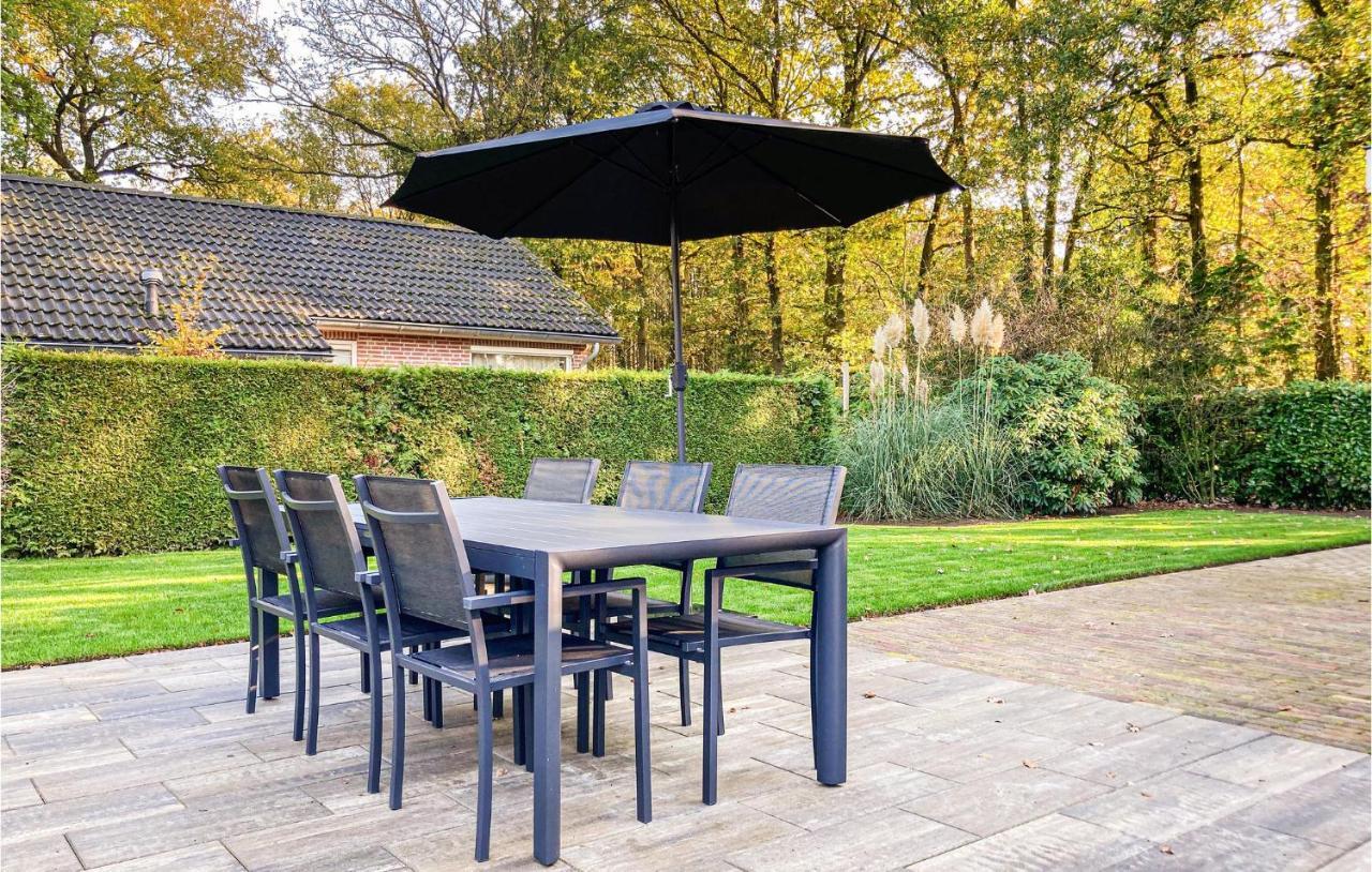 Nice Home In Putten With Kitchen Exterior foto